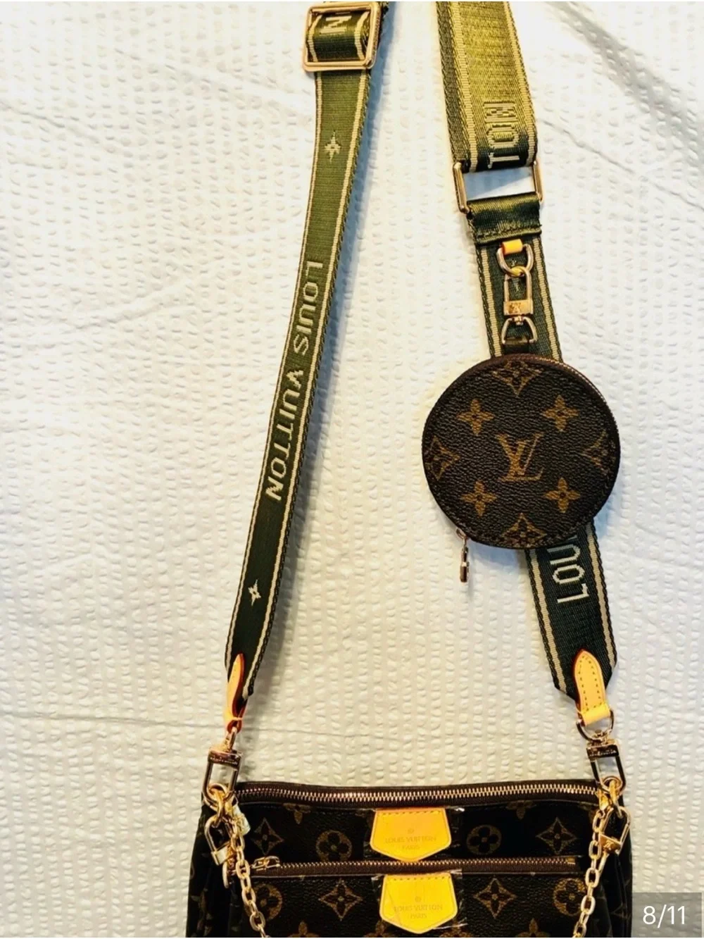 Louis Vuitton Brown
Monogram Multi-Pochette with Green Strap and Gold
Chain - Picture 8 of 8
